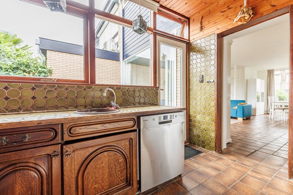 Medium property photo - W. Vrijlandtstraat 9, 3262 GN Oud-Beijerland